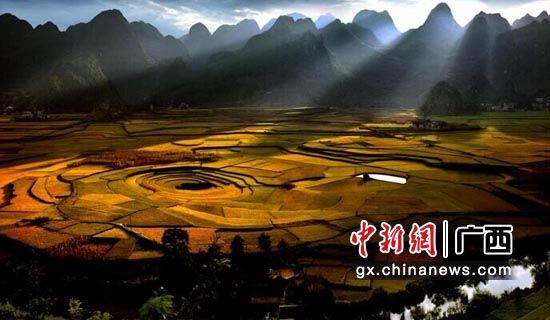 贵州兴义在南宁推广冬季旅游 展现国际山地旅