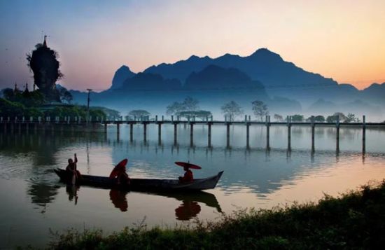 缅甸巴安市,一座风景如画的小城,坐落在萨尔温江以东,犹如披着神秘